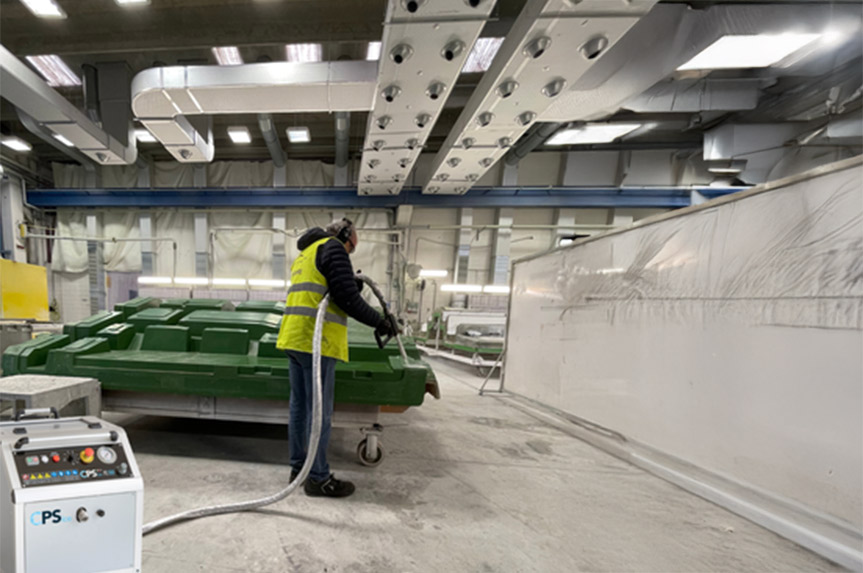 La sabbiatura criogenica (dall’inglese dry ice blasting) è un sistema di pulizia e di manutenzione industriale efficiente, delicato e rispettoso dell’ambiente
